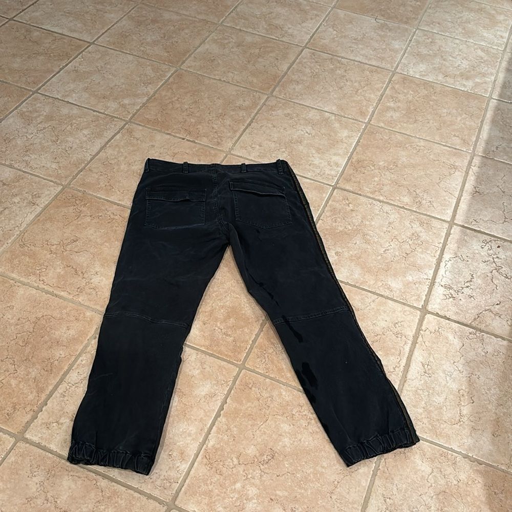 Nili Lotan woman's black cargo pants cuffed at the bottom - Picture 8 of 14